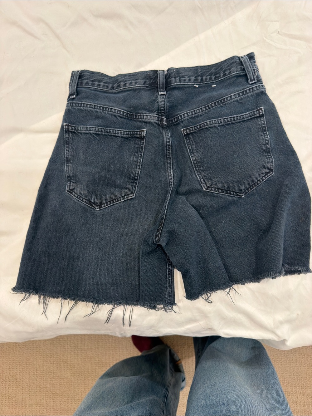 AGOLDE Black High-Rise Raw Hem Jean Shorts - Picture 3 of 4